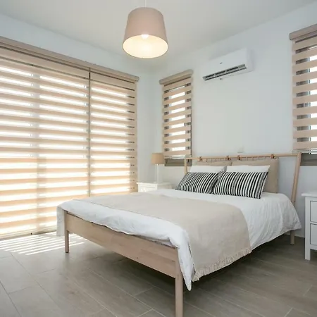Tatil Evi 3b New Delux Pool - Dhekelia Beach Area