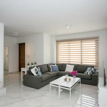 Ferienhaus 3b New Delux Pool - Dhekelia Beach Area *