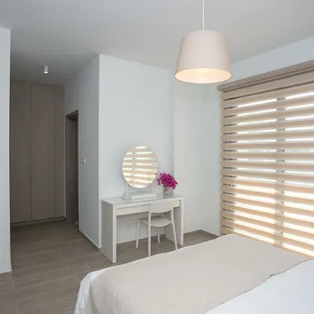3b New Delux Pool - Dhekelia Beach Area * Larnaka