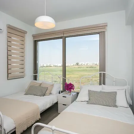 3b New Delux Pool - Dhekelia Beach Area *